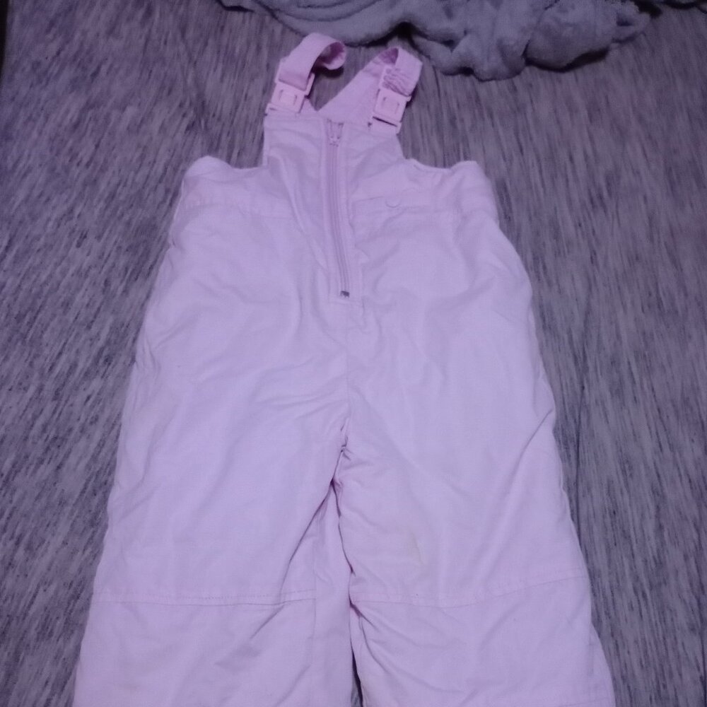 Big Chill Pink 2T Snowsuit Great Condition!